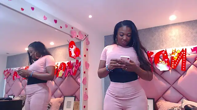 DanielaDuff online show from 10, 10, 2025