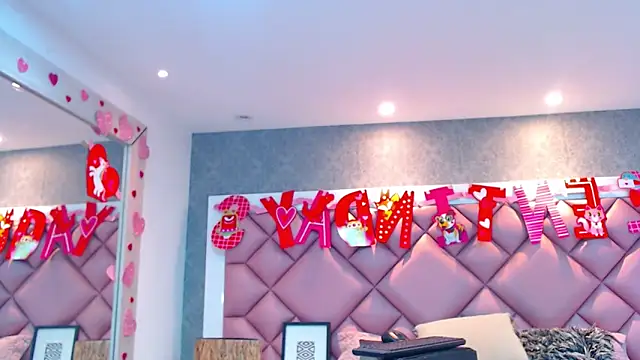 DanielaDuff online show from 12, 10, 2025