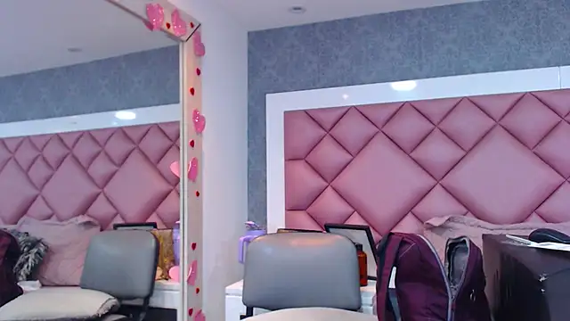 DanielaDuff online show from 6, 2, 2026