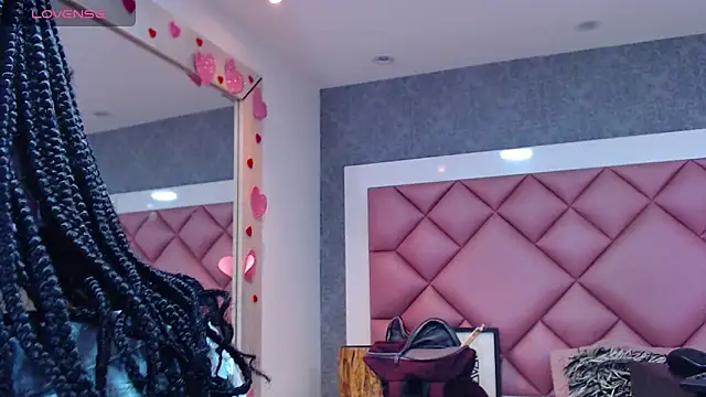 DanielaDuff online show from 8, 4, 2026