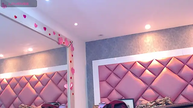 Snapshot of DanielaDuff chatting on 18, 6, 2026 DanielaDuff online show from 18, 6, 2026
