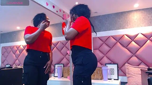 DanielaDuff online show from 7, 11, 2025