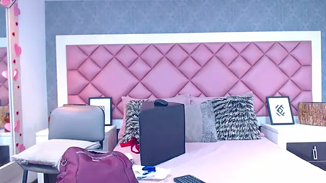 DanielaDuff online show from 10, 2, 2026