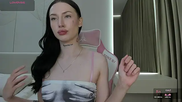 JenniferQueen11 online show from 21, 5, 2026