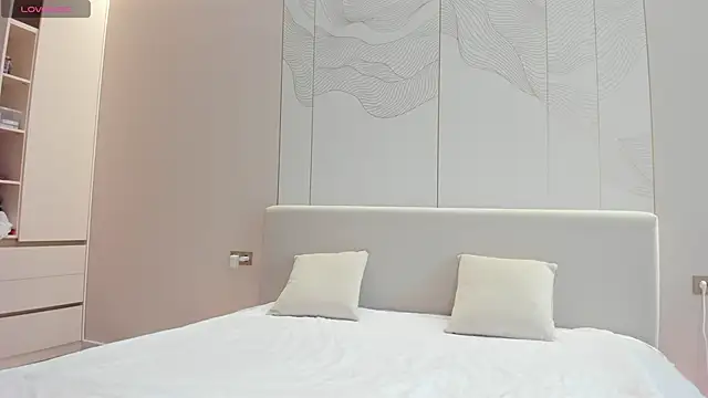 JenniferQueen11 online show from 28, 11, 2025