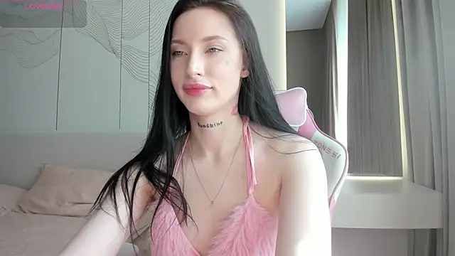 Snapshot of JenniferQueen11 chatting on 18, 6, 2026 JenniferQueen11 online show from 18, 6, 2026