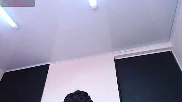 bad giirl  online show from 18, 12, 2024