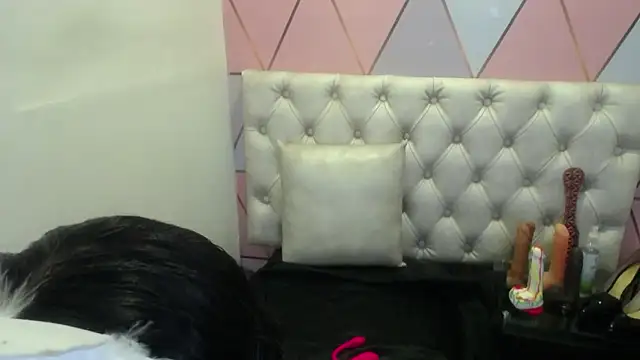 Snapshot of greatASS_Latina chatting on 5, 6, 2026 greatASS Latina online show from 5, 6, 2026