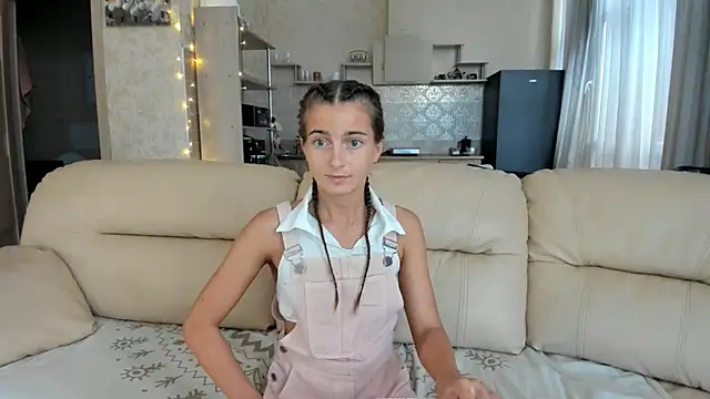 ElizSweet online show from 8, 9, 2025