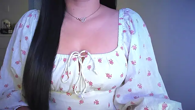 Snapshot of TheGoldenGirl chatting on 16, 6, 2026 TheGoldenGirl online show from 16, 6, 2026