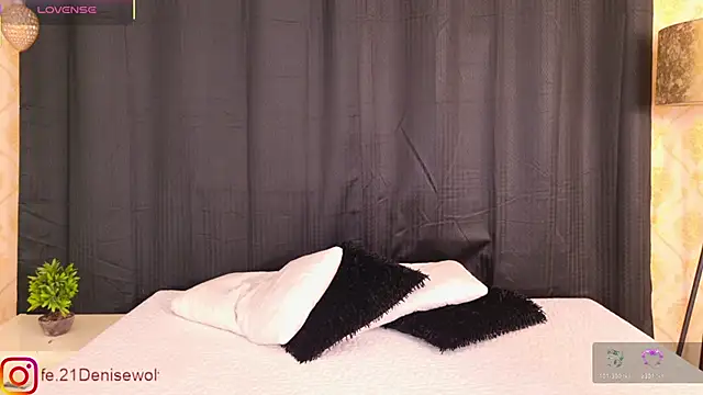 DENISE WOLFE online show from 27, 11, 2025