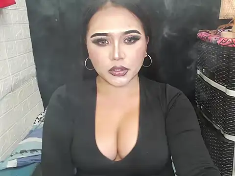 Snapshot of x12inchanaconda chatting on 5, 12, 2025 x12inchanaconda online show from 5, 12, 2025