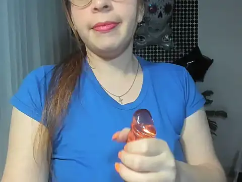 lorenitabella online show from 24, 10, 2025