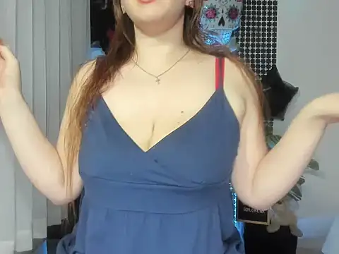 lorenitabella online show from 14, 10, 2025