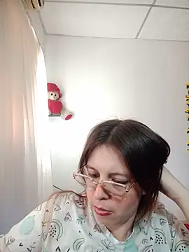 lorenitabella online show from 18, 5, 2026