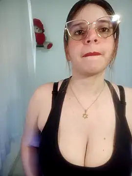 lorenitabella online show from 23, 3, 2026