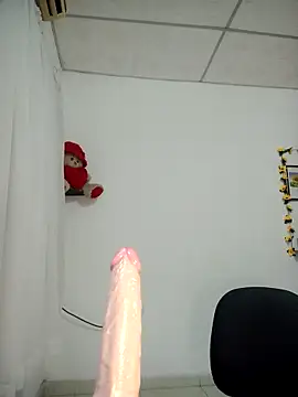 lorenitabella online show from 13, 3, 2026