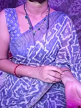 XBHUUME online show from 8, 10, 2025