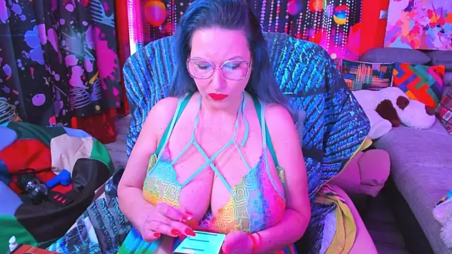 mature lisa naughty online show from 1, 3, 2025