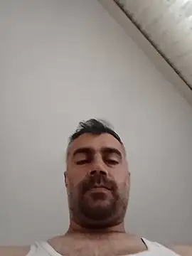 Snapshot of kevgir08 chatting on 3, 5, 2026 kevgir08 online show from 3, 5, 2026
