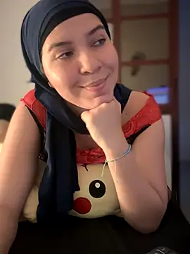 MatchedEyebrow online show from 13, 11, 2025