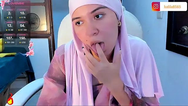 MatchedEyebrow online show from 23, 10, 2025