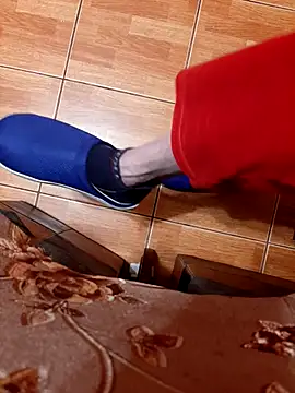 feet toes online show from 8, 1, 2026