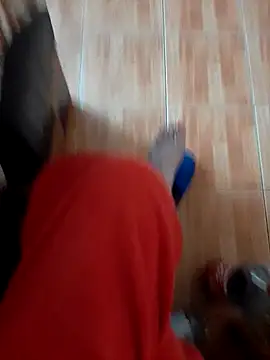 feet toes online show from 3, 11, 2025