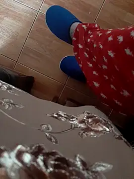 feet toes online show from 10, 10, 2025