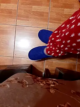 feet toes online show from 23, 10, 2025