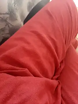 feet toes online show from 25, 5, 2026