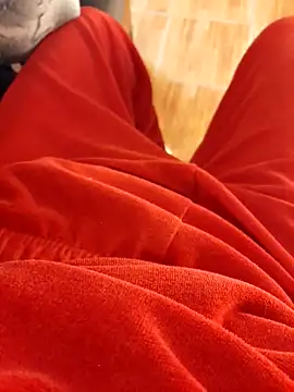feet toes online show from 6, 4, 2026