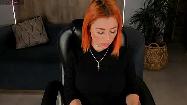 MadelineFox online show from 10, 9, 2025