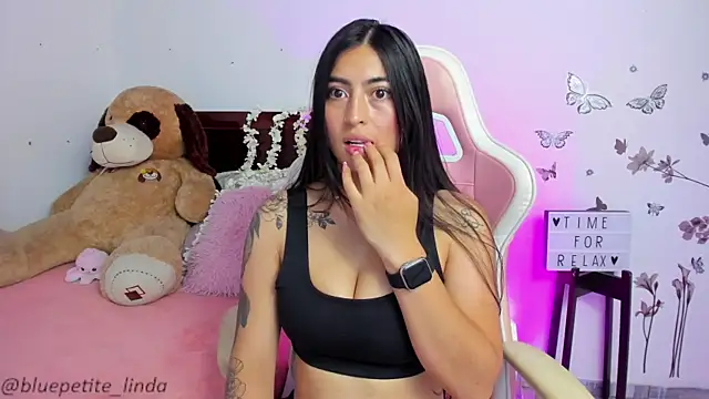 Blue Petite online show from 20, 3, 2025