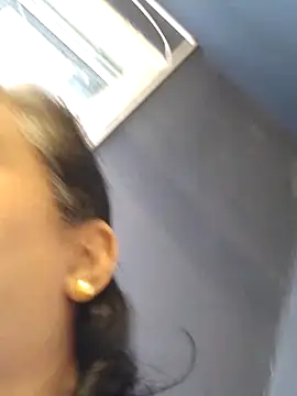 Molly newman6 online show from 8, 4, 2026