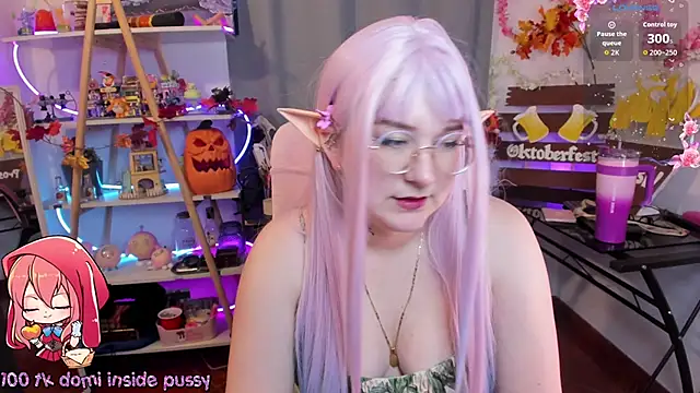 HunnyyLove online show from 10, 10, 2025