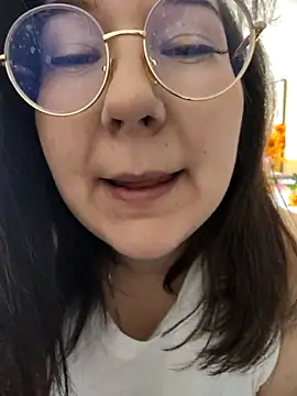 HunnyyLove online show from 15, 9, 2025