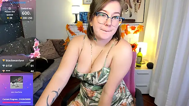 HunnyyLove online show from 4, 3, 2025
