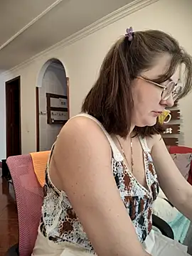 HunnyyLove online show from 30, 9, 2025