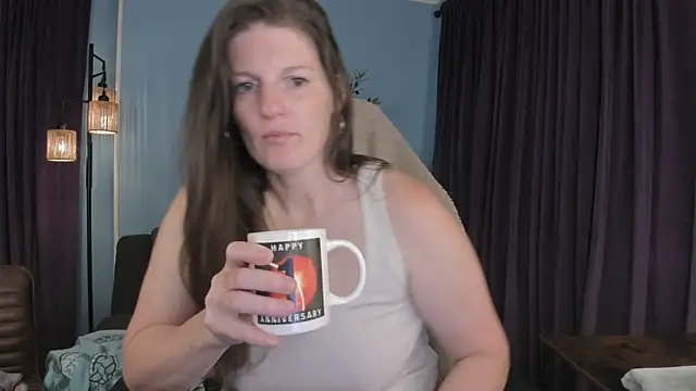 Snapshot of Kelly_Carolina chatting on 4, 6, 2026 Kelly Carolina online show from 4, 6, 2026