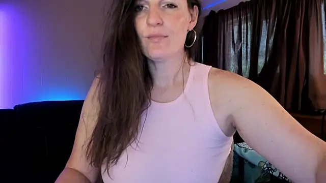 Kelly Carolina online show from 12, 9, 2025