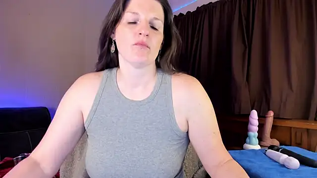 Kelly Carolina online show from 27, 11, 2025