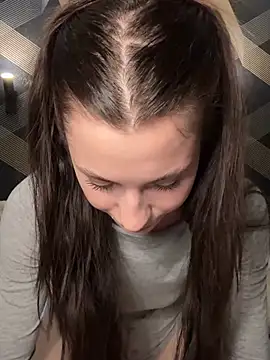 Snapshot of Camilla_Railian chatting on 17, 3, 2025 Camilla Railian online show from 17, 3, 2025