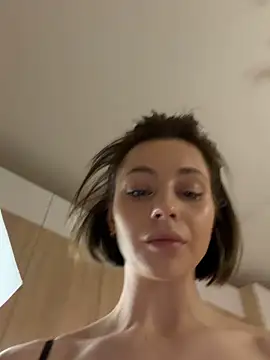Camilla Railian online show from 2, 5, 2026
