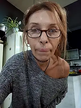 Snapshot of FrozenWaffle chatting on 26, 6, 2026 FrozenWaffle online show from 26, 6, 2026