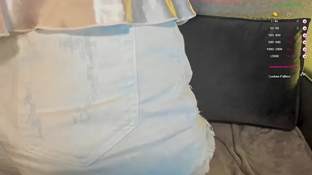 ReinaKousaka online show from 8, 3, 2026