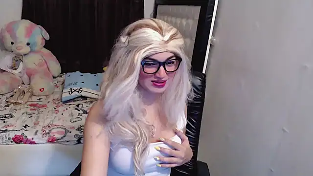 Goddess Sarah online show from 19, 9, 2025