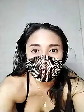  Shimmerlyn  online show from 19, 3, 2025