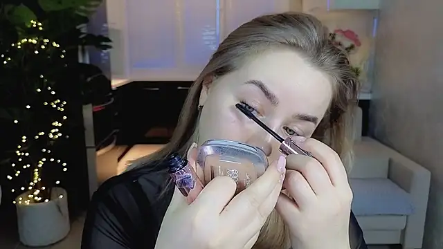 Mira Mermayd online show from 28, 2, 2026