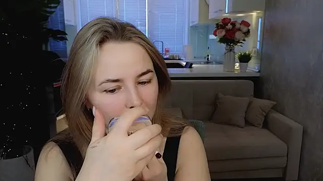 Mira Mermayd online show from 12, 3, 2026